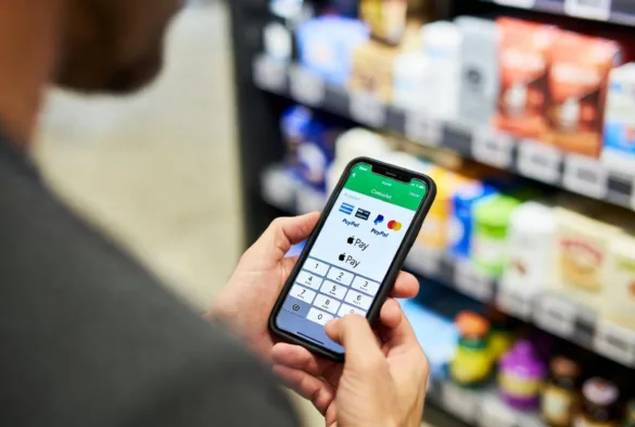 customer choosing payment method on mobile checkout