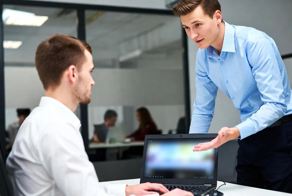 Remote technical support session resolving a basic IT issue