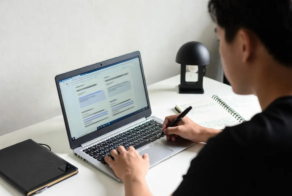 IT professional learning new skills and improving technical knowledge