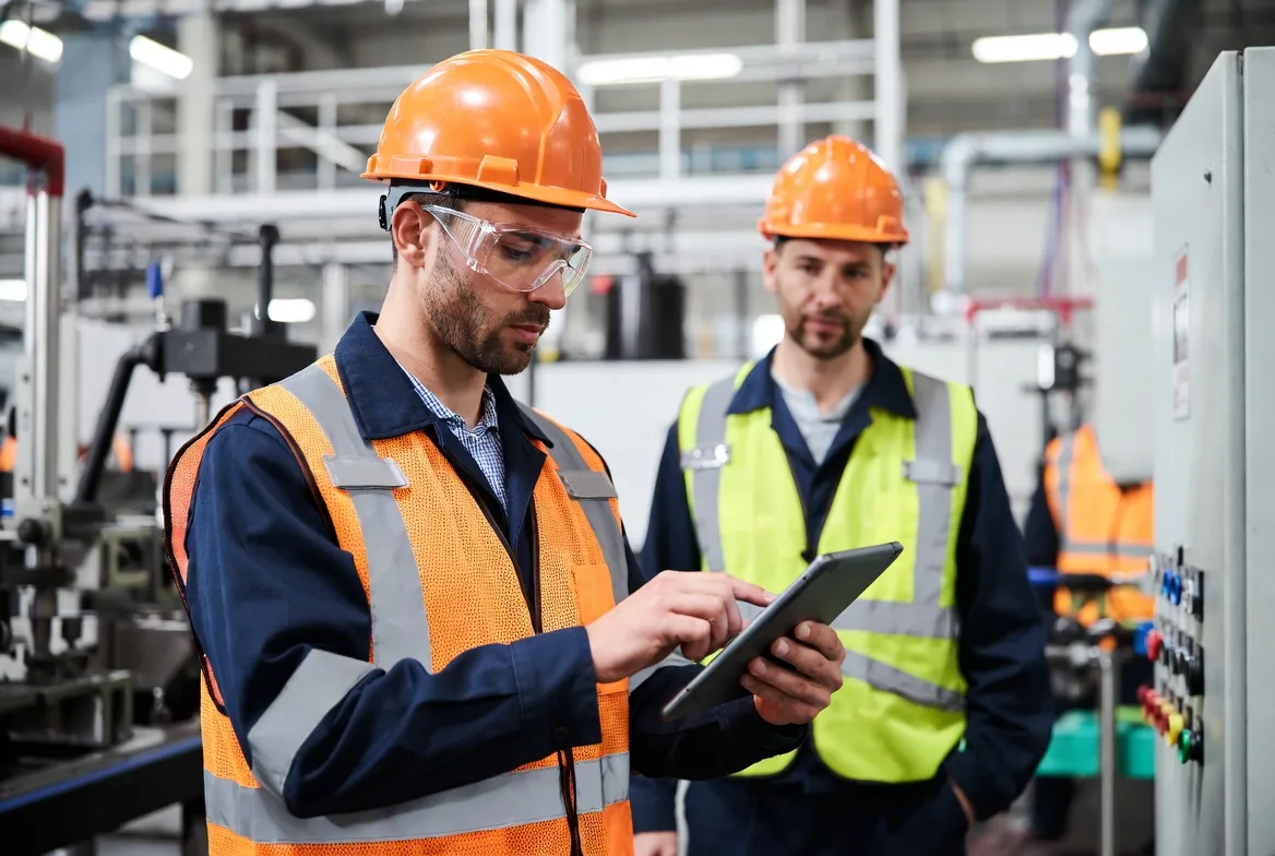 Manufacturing LMS platforms support training in real work settings